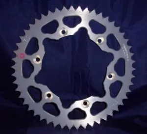 Corona 50 Denti Sitta in Ergal, passo 520, per HUSQVARNA, BETA e GAS GAS (modelli in descrizione), codice 101V50