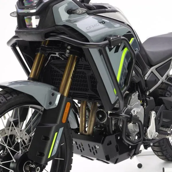 Protezione paramotore Isotta Nero alto CFmoto MT450 2024