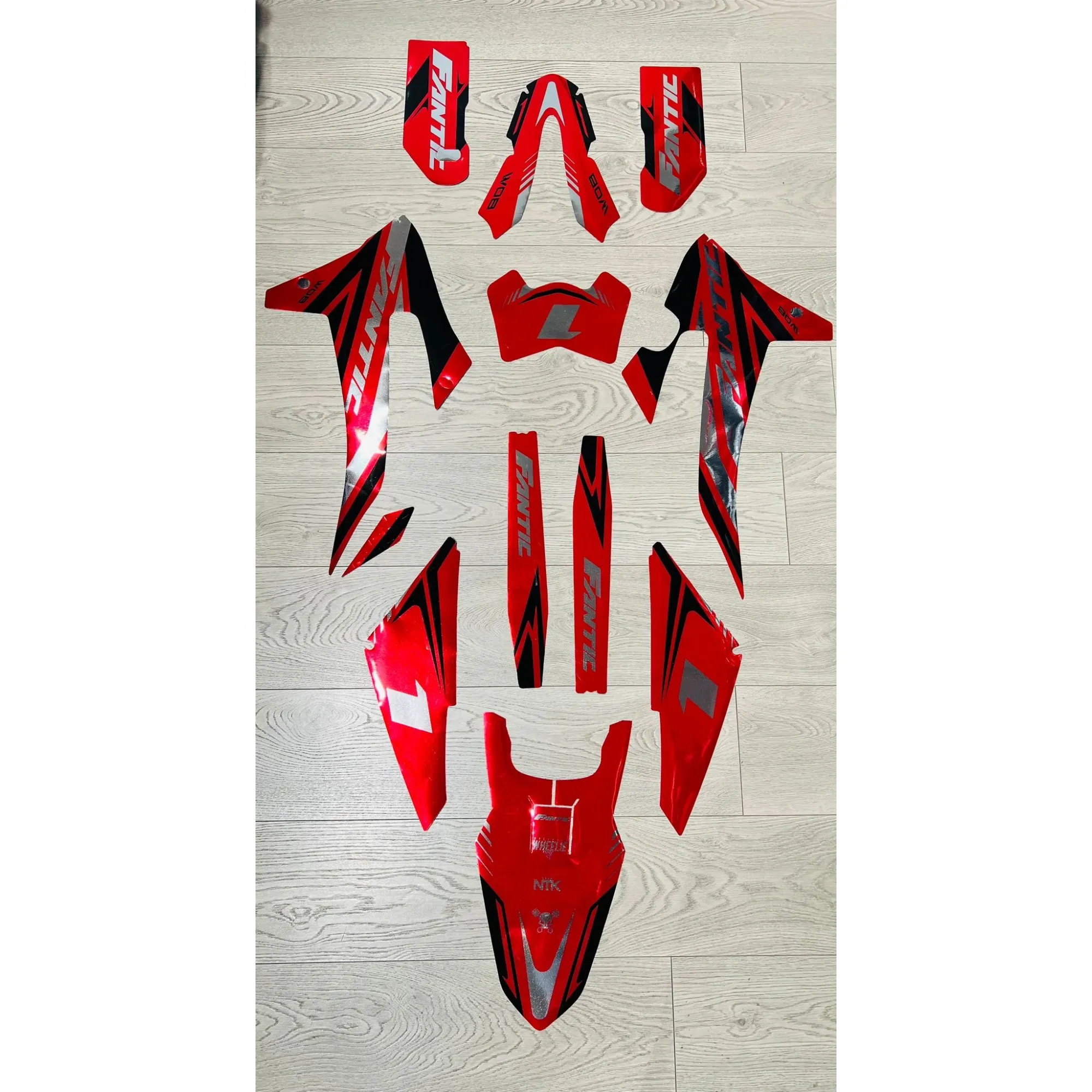 Kit grafiche in offerta Racing Chrome Red | Fantic XM 50 / XMF 125 2021-2022