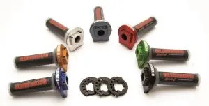 COMANDO GAS ACCOSSATO IN ERGAL CON CAVI (SPECIFICARE CODICE) E MANOPOLE GR002 INCLUSE, COLORE NERO, ØCAM 40-43-45